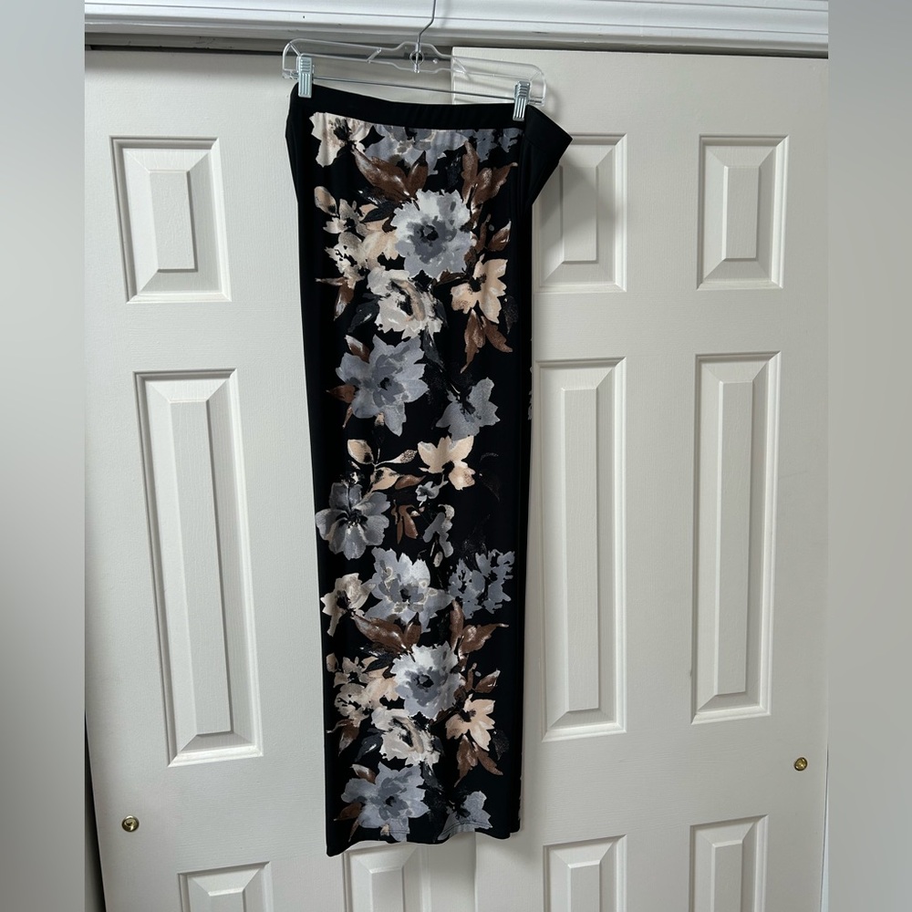 Susan Graver Chic Black Size L